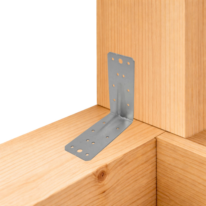 Angle bracket with rib