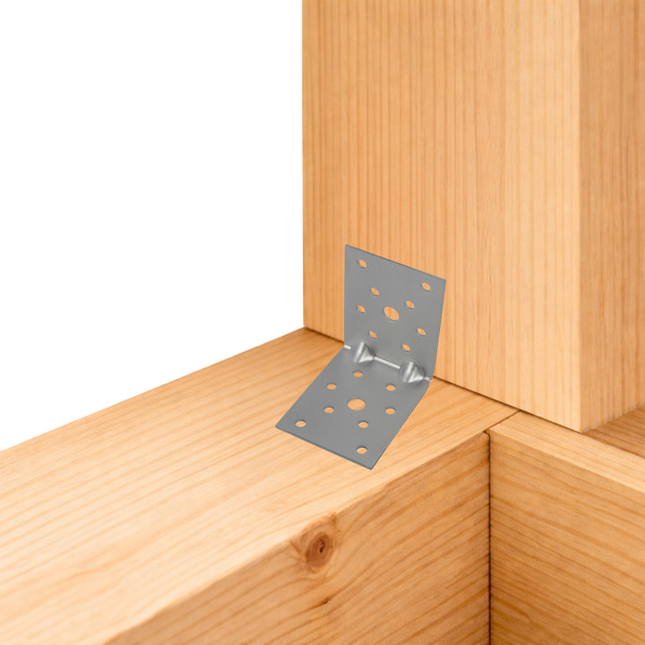Angle bracket with rib