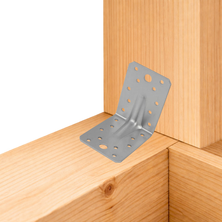 Angle bracket with rib