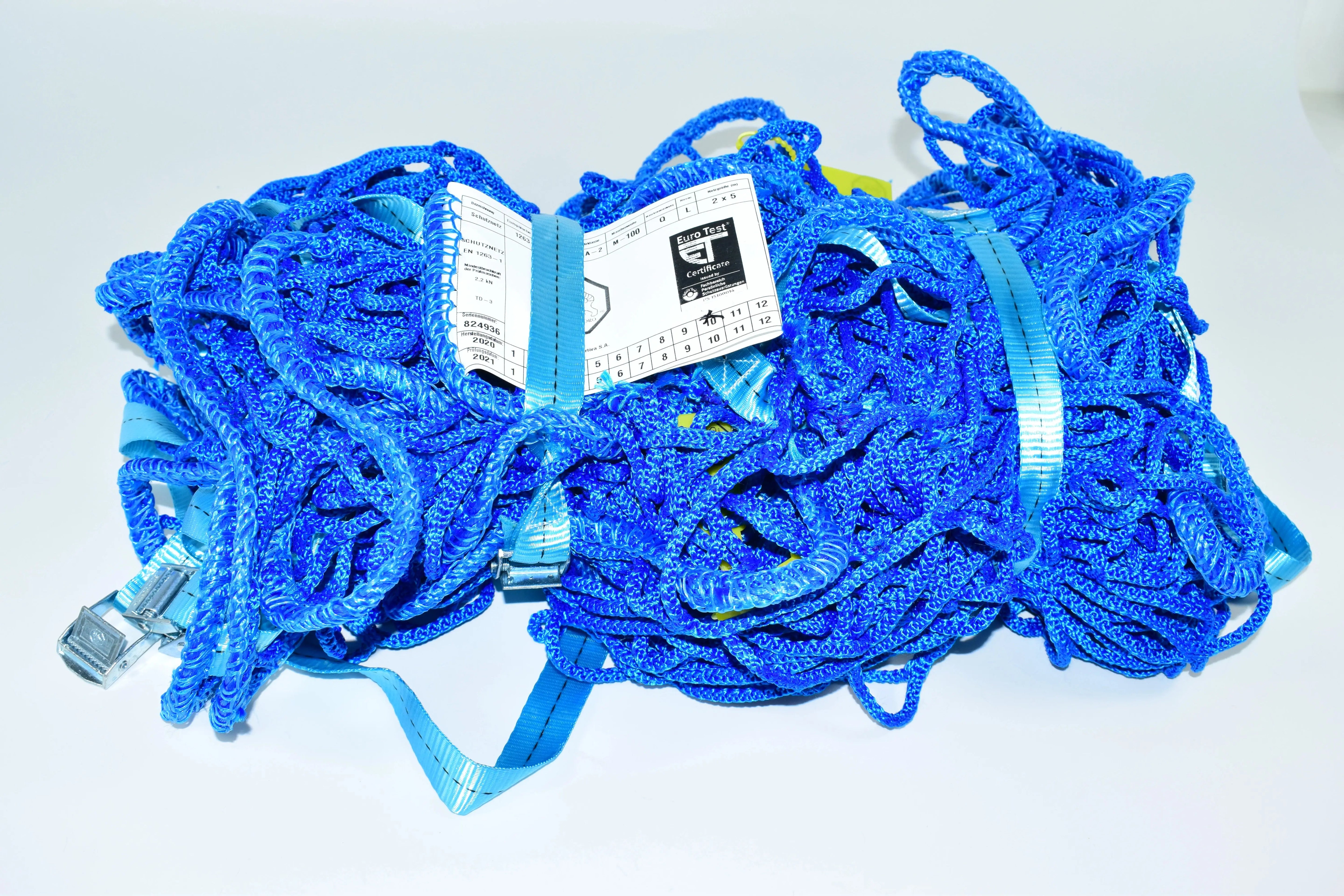 Scaffolding fall protection netting